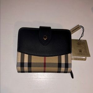 BRAND NEW BURBERRY WALLET